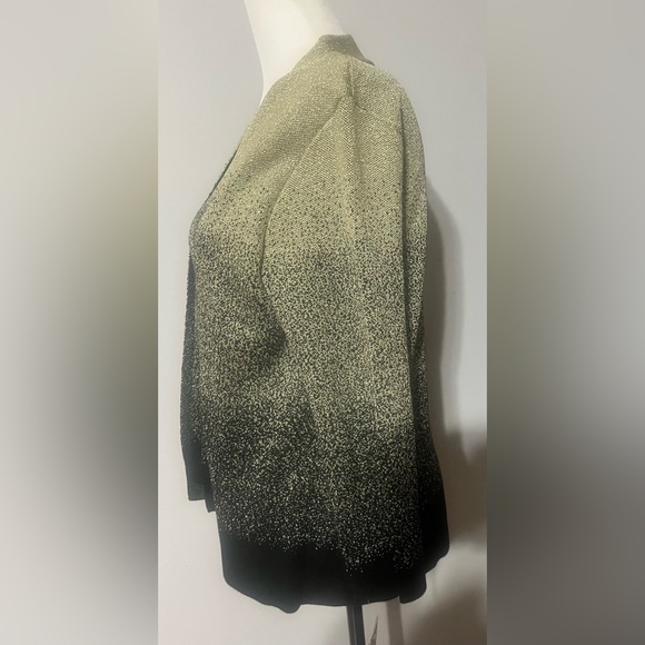 Alfred Dunner Gold/Black Sweater Set in One Piece and Lots of Sparkels!! - Picture 5 of 11